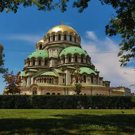 Free Parking, Spacious & Relaxing Apartment Sofia